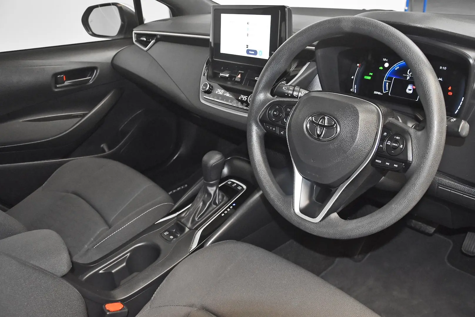 2024 Toyota Corolla Gallery Image 8
