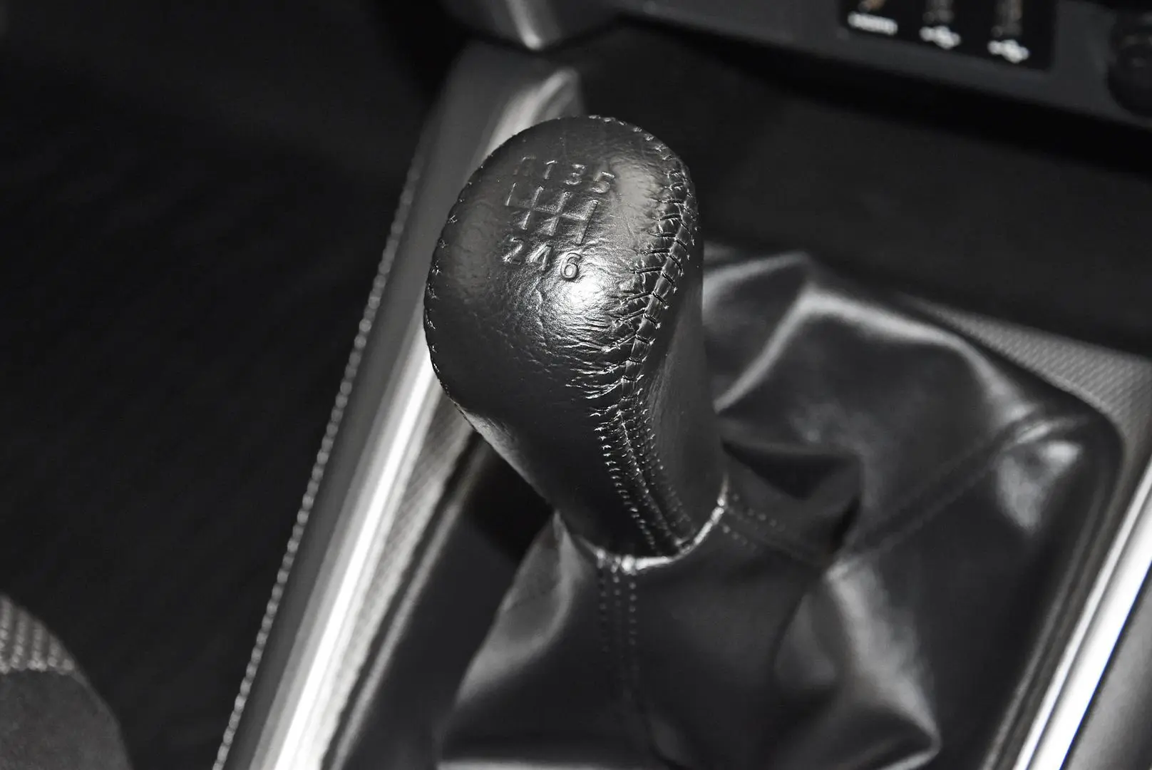 2020 Mitsubishi Triton Gallery Image 13