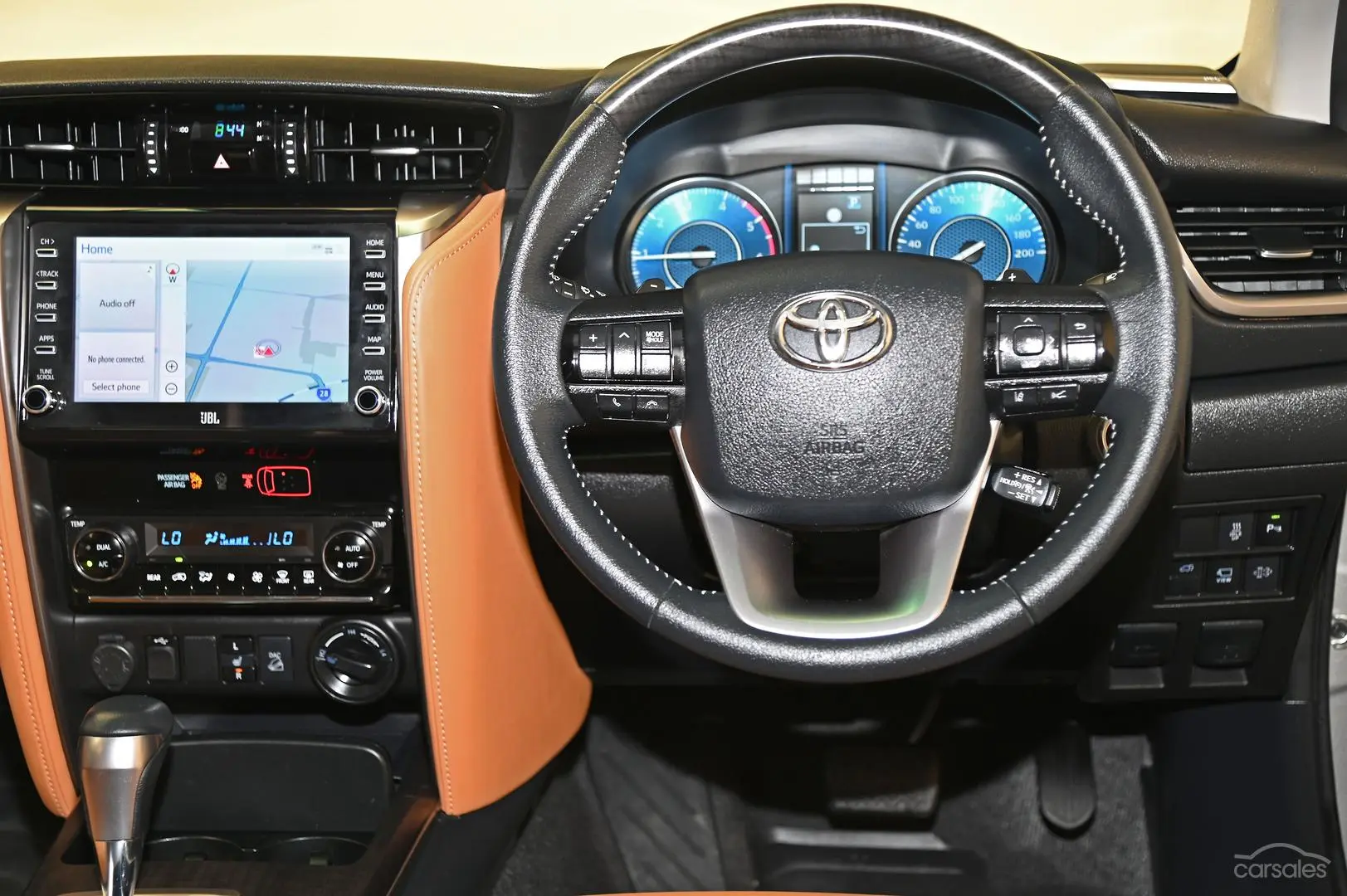 2023 Toyota Fortuner Image 13