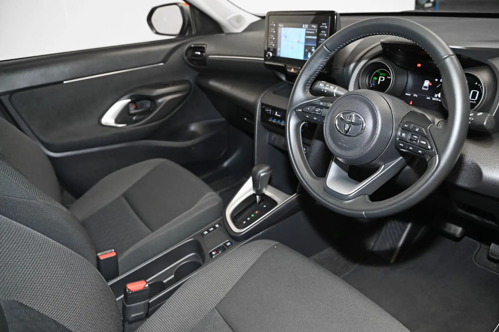 2024 Toyota Yaris Cross Image 9