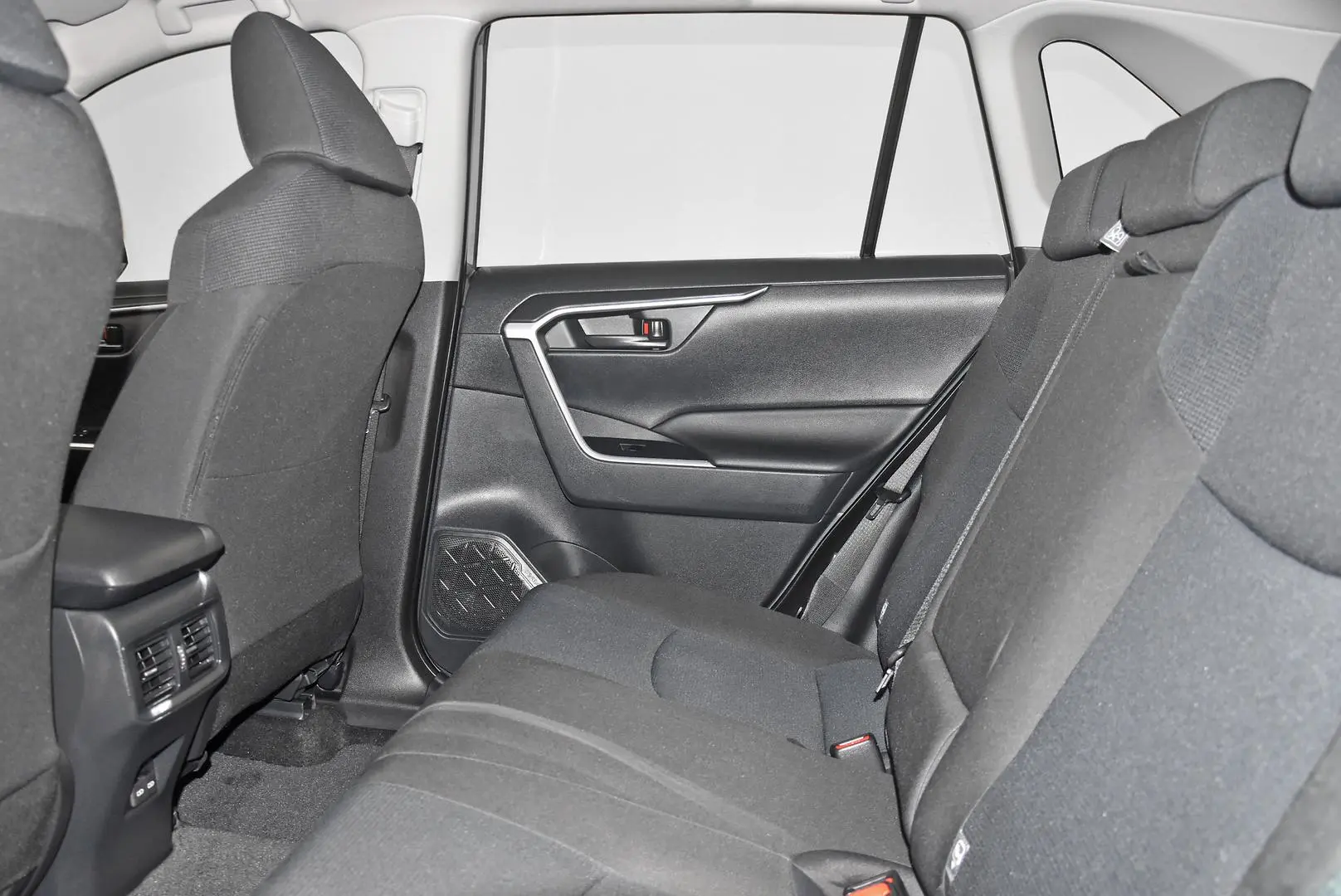 2024 Toyota RAV4 Gallery Image 19