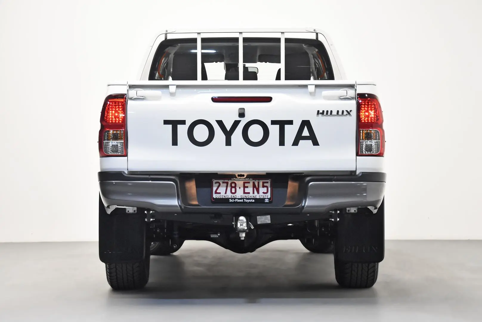 2022 Toyota Hilux Gallery Image 6