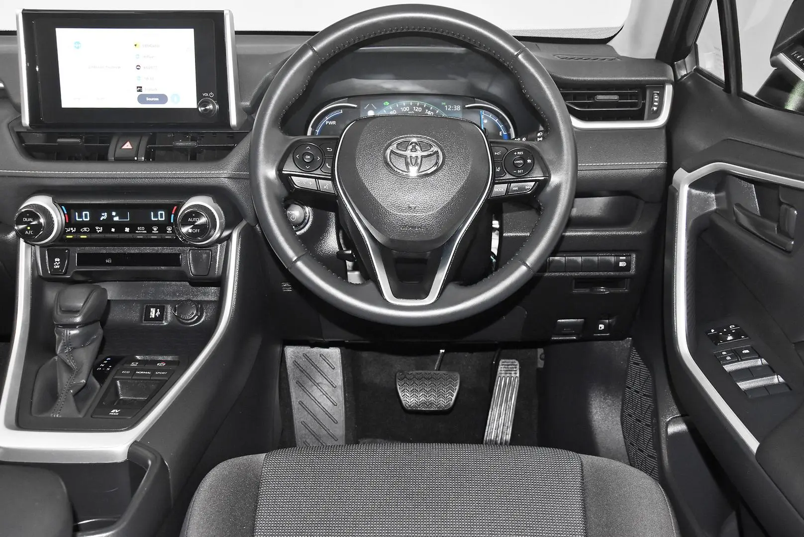 2024 Toyota RAV4 Gallery Image 15