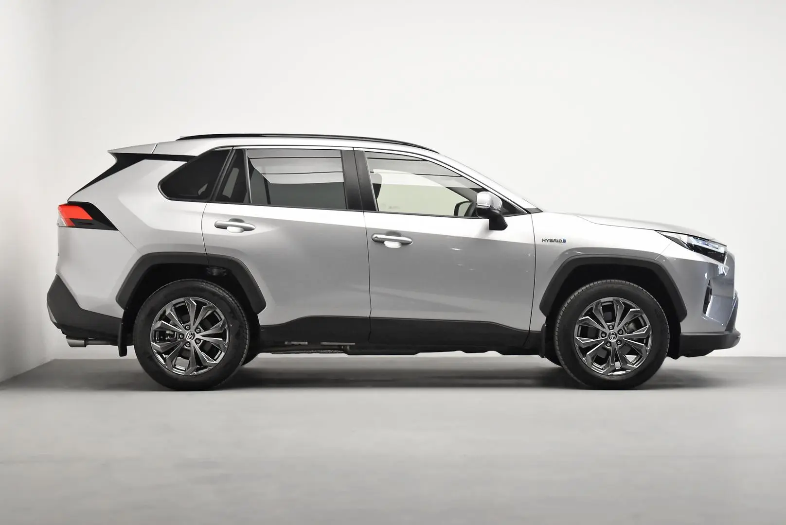 2024 Toyota RAV4 Gallery Image 3