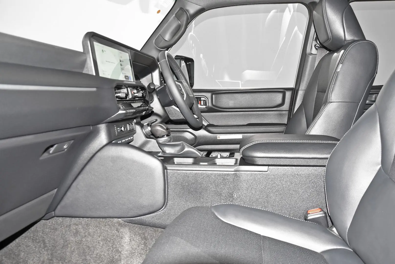 2024 Toyota Landcruiser Prado Gallery Image 18