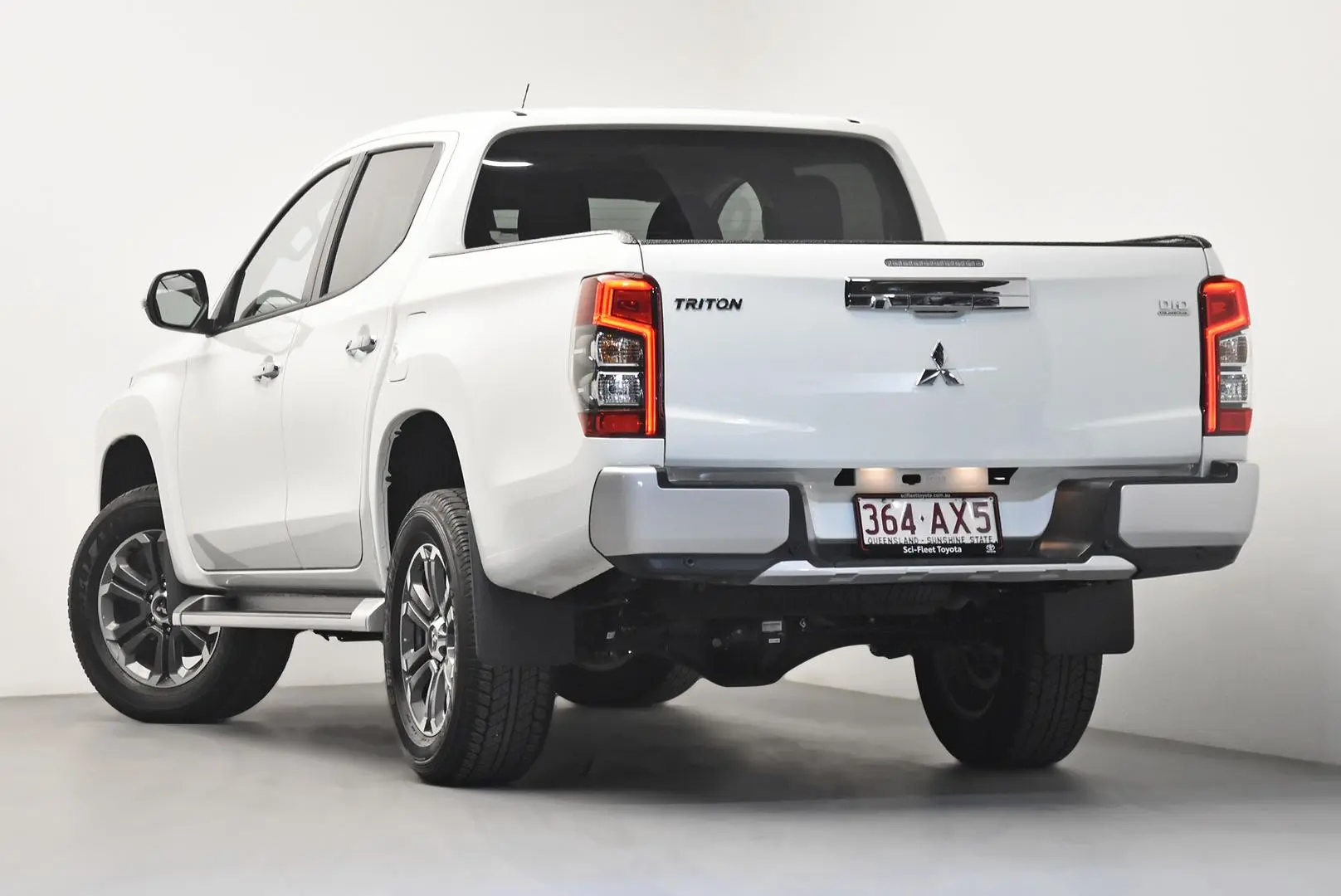 2020 Mitsubishi Triton Gallery Image 5