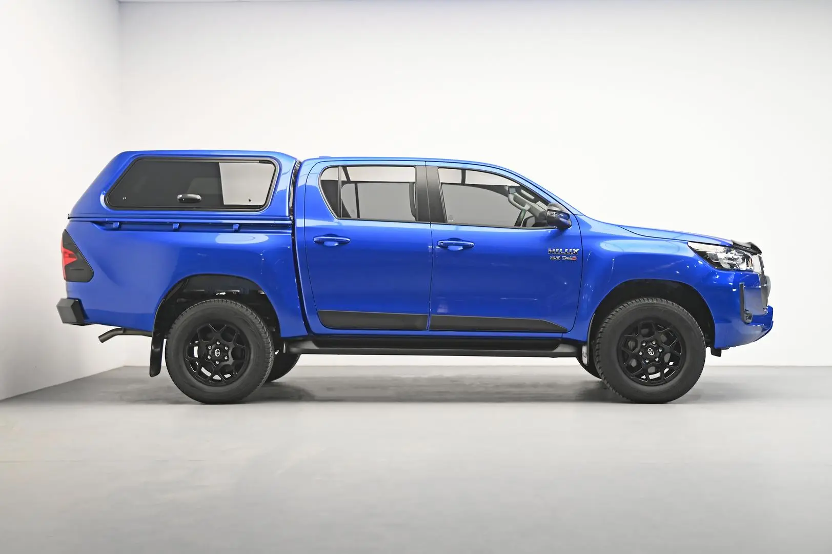 2023 Toyota Hilux Image 3