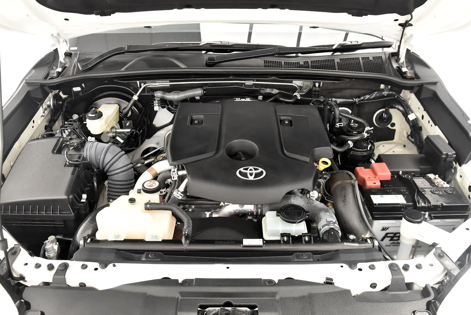 2024 Toyota Hilux Gallery Image 19