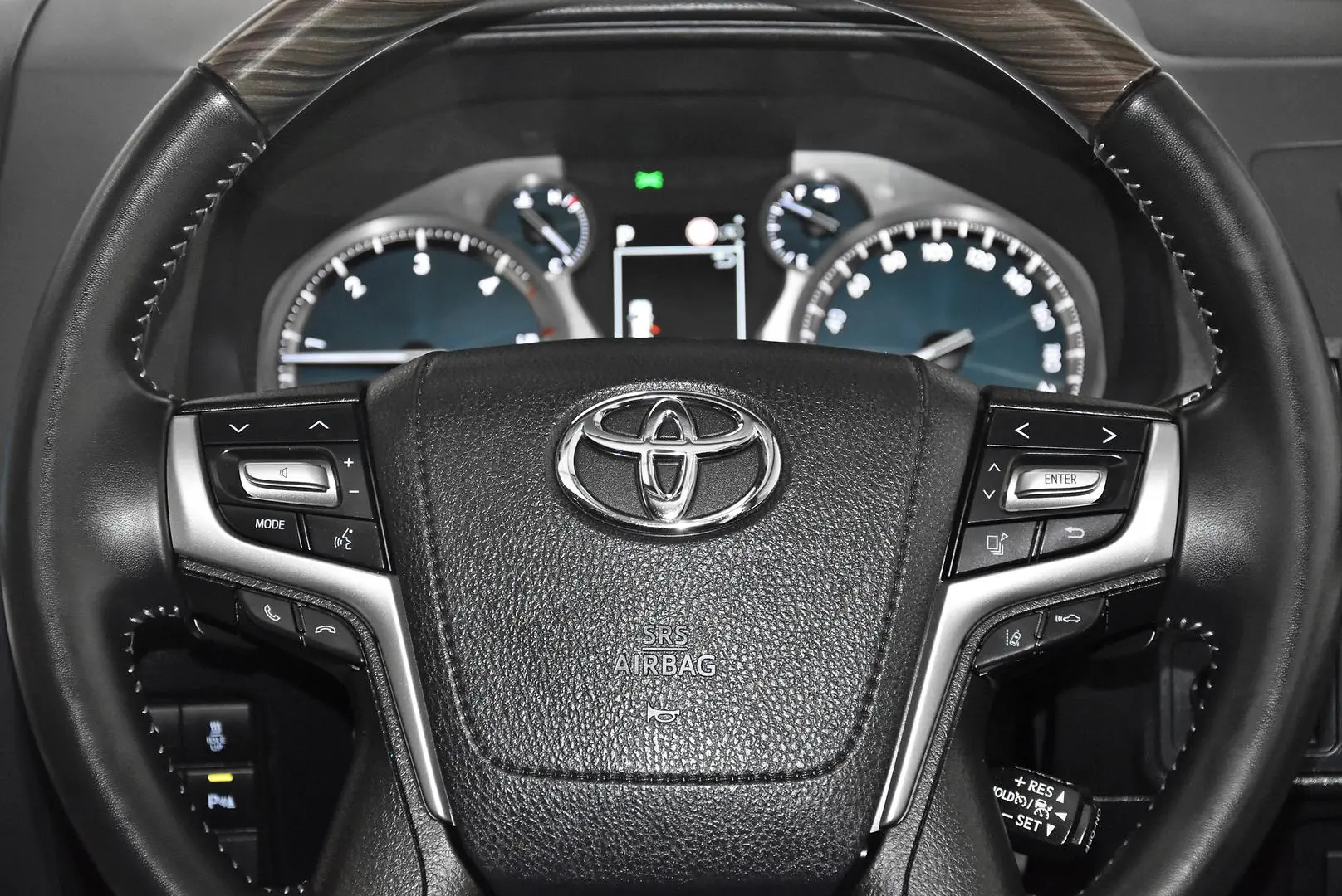 2023 Toyota Landcruiser Prado Gallery Image 16
