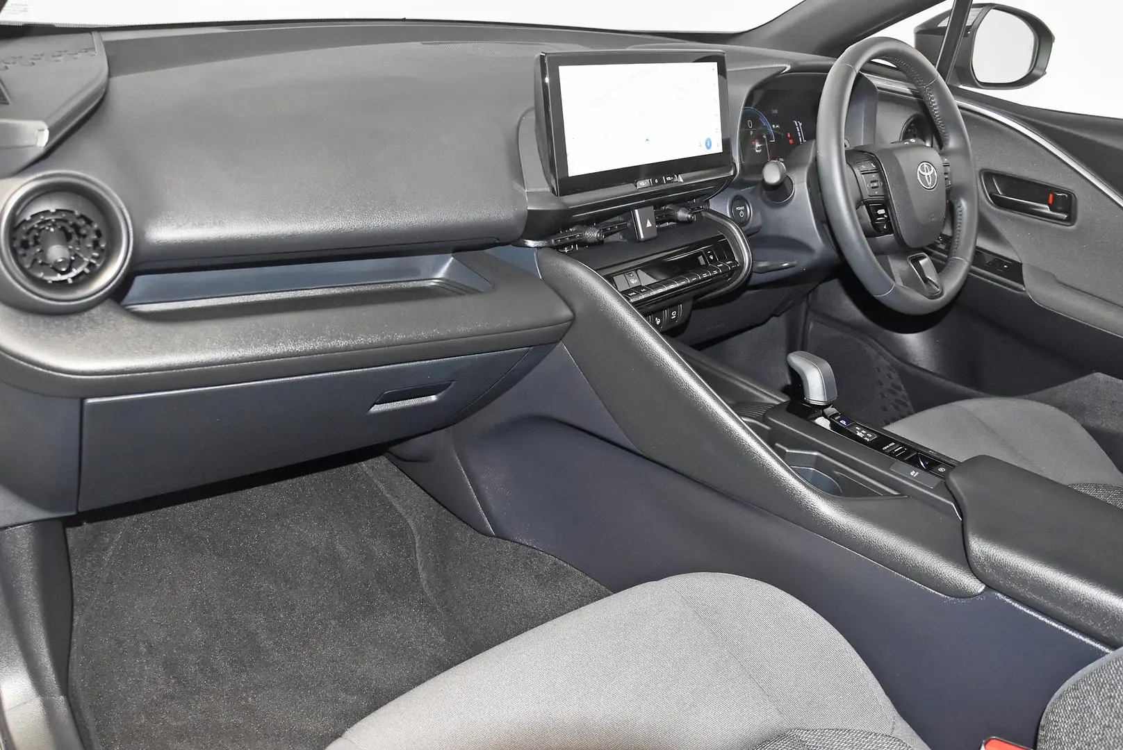 2023 Toyota C-HR Gallery Image 16