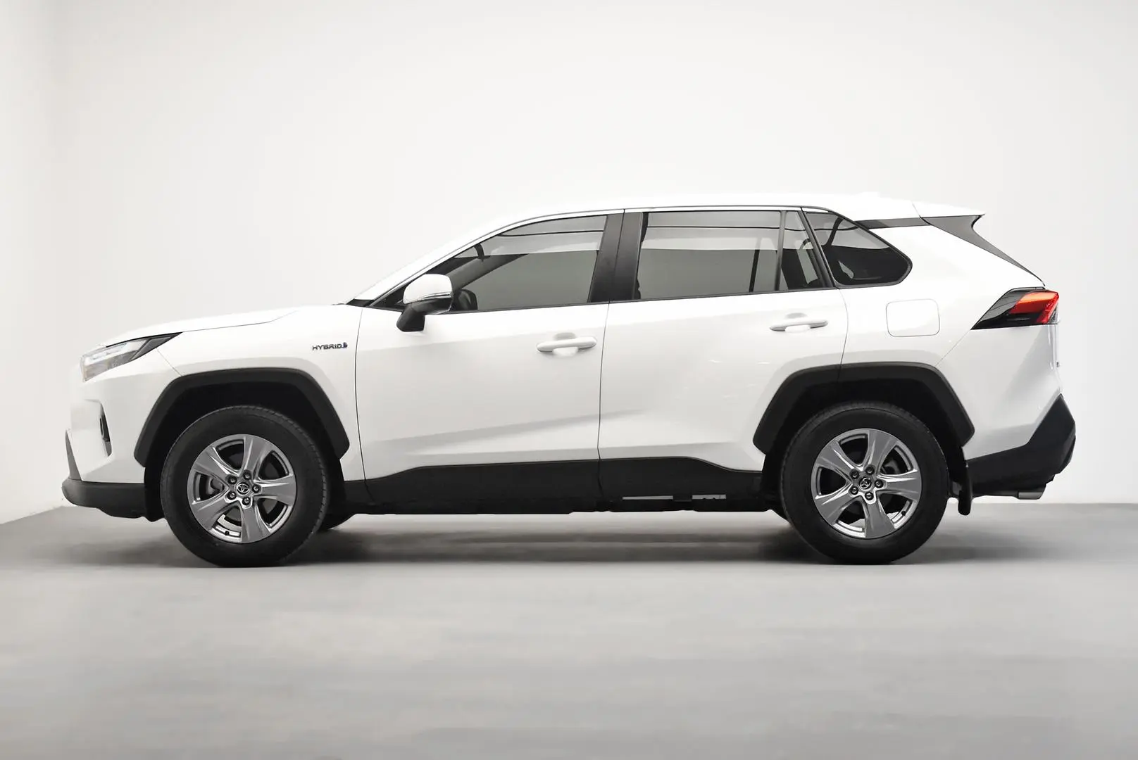 2024 Toyota RAV4 Gallery Image 4