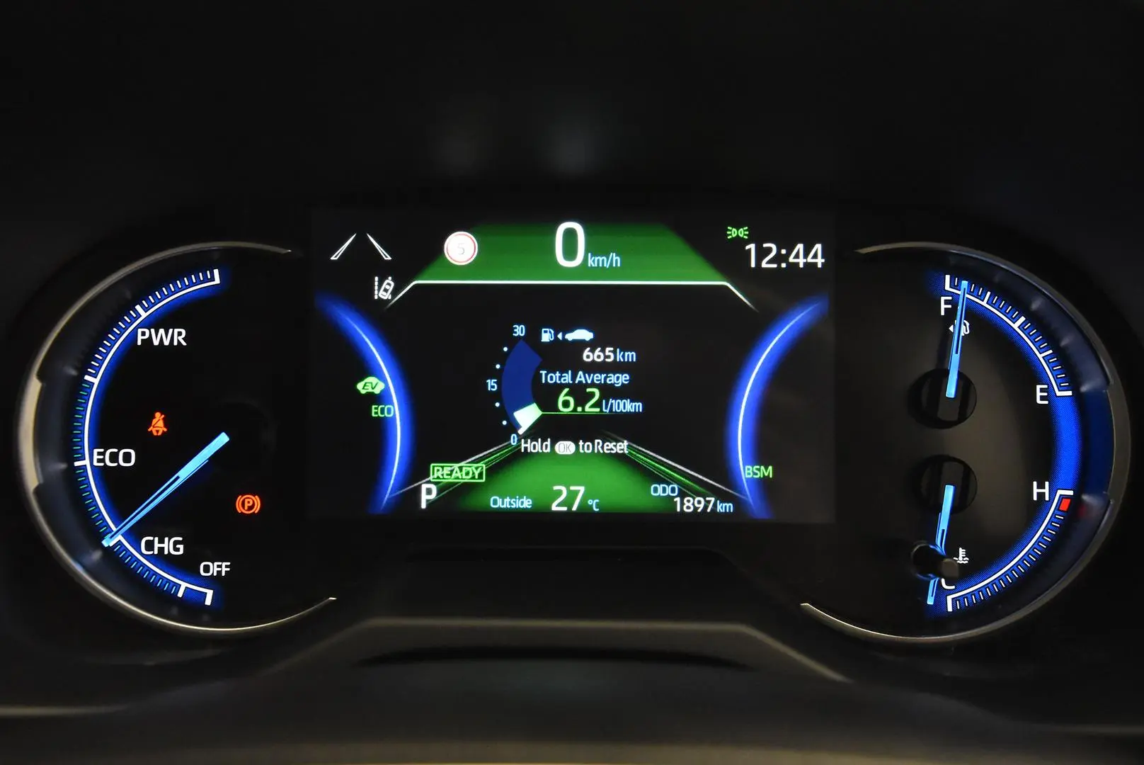 2025 Toyota RAV4 Gallery Image 11