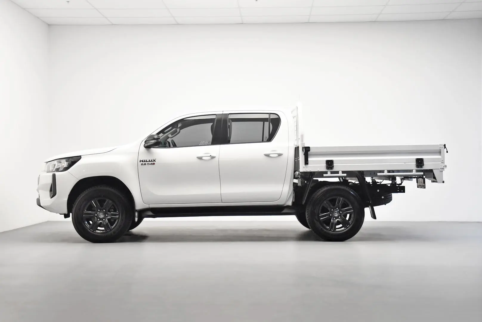 2024 Toyota Hilux Gallery Image 4