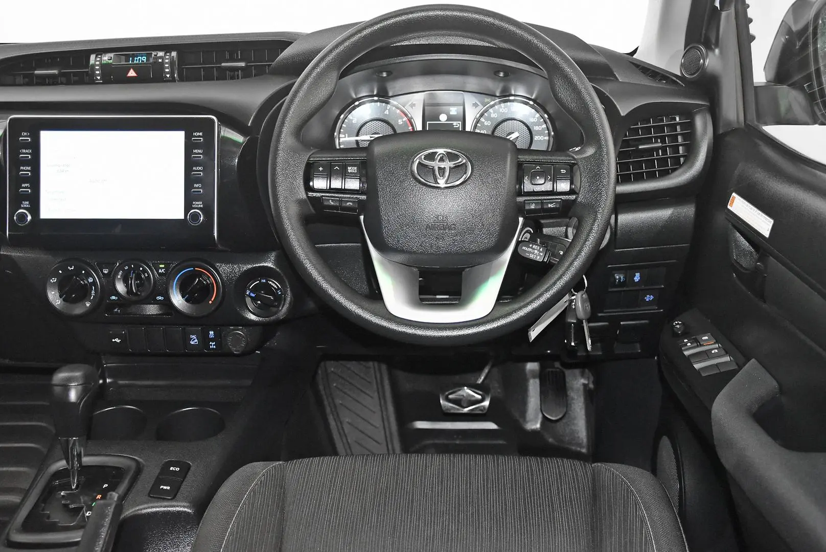 2023 Toyota Hilux Gallery Image 14