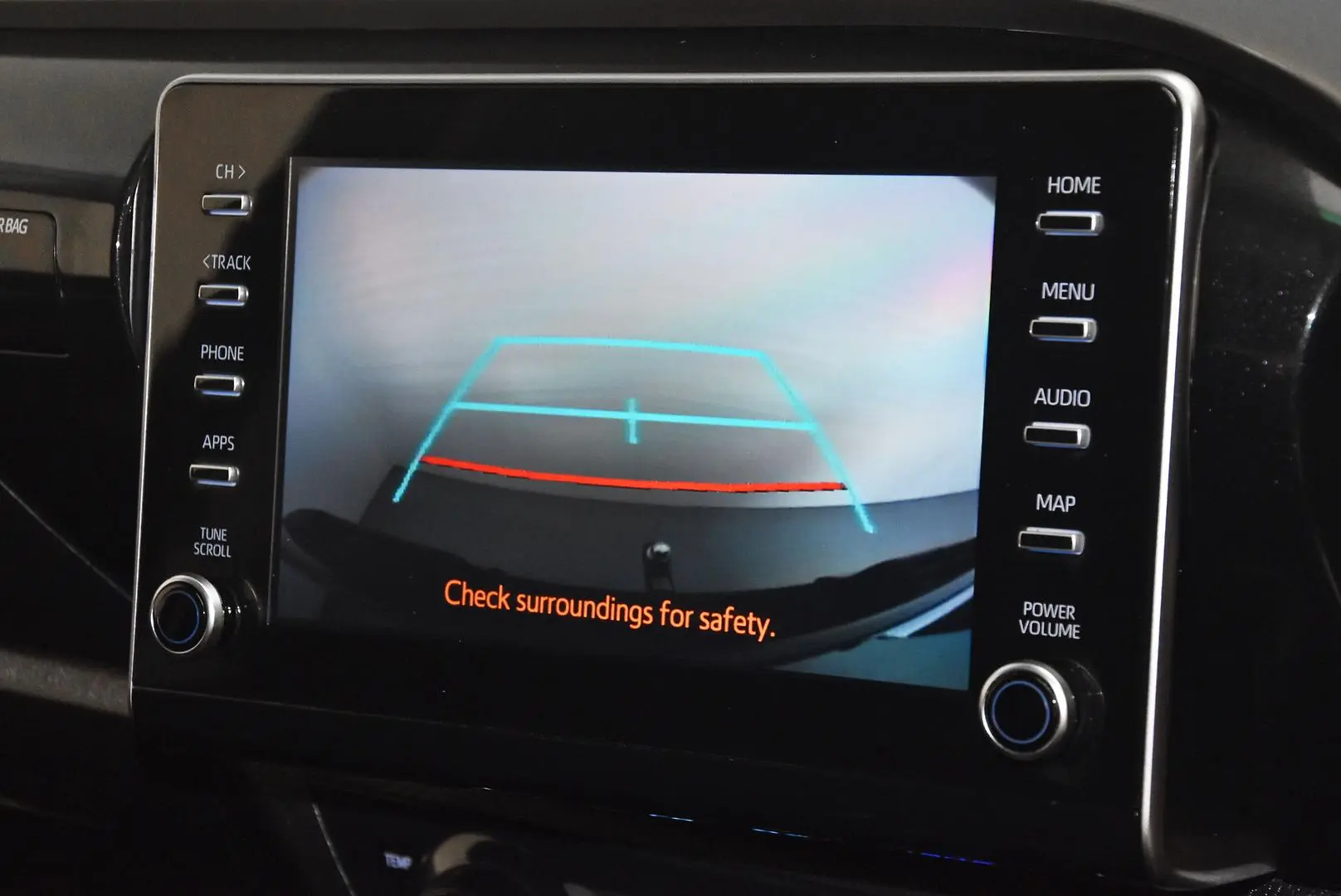 2022 Toyota Hilux Gallery Image 12