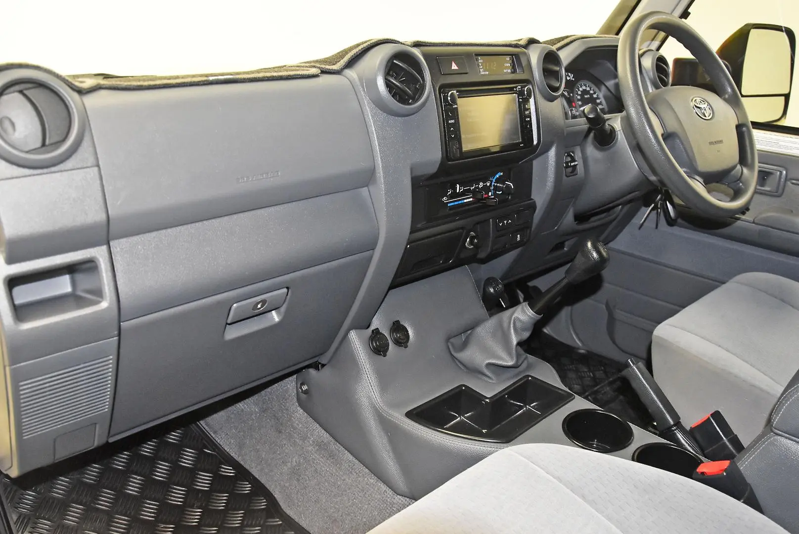 2022 Toyota Landcruiser Gallery Image 15
