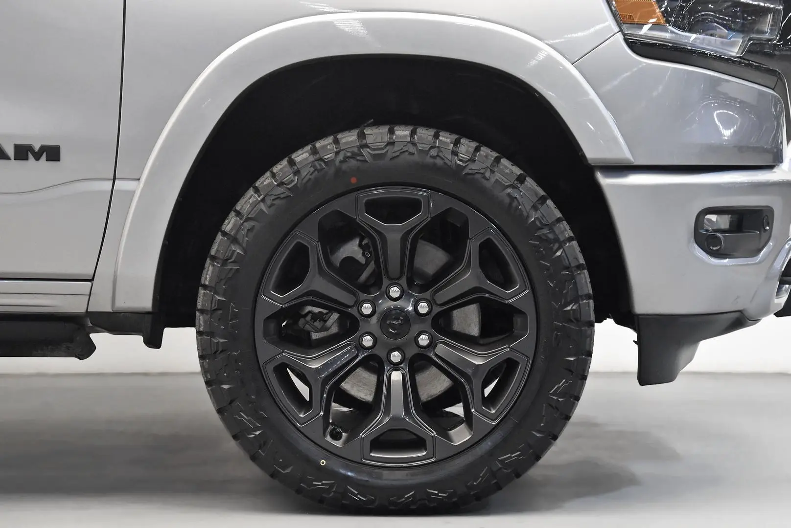 2024 RAM 1500 Gallery Image 26