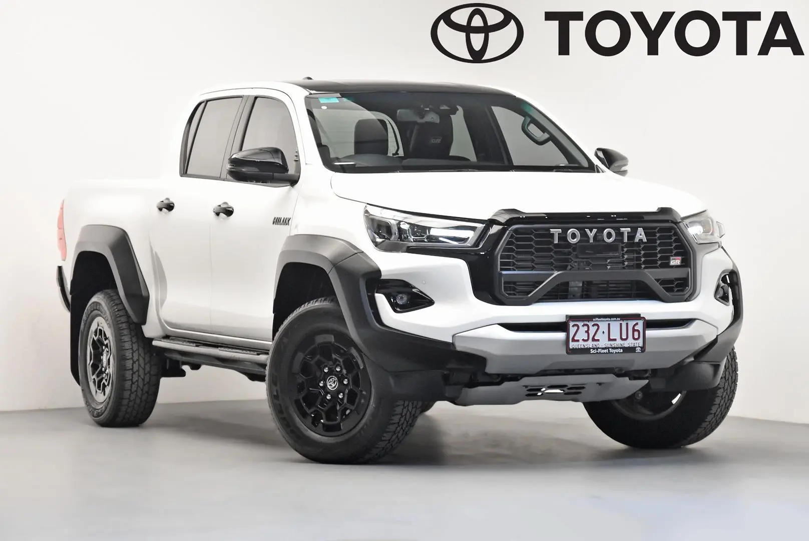 2023 Toyota Hilux Gallery Image 1