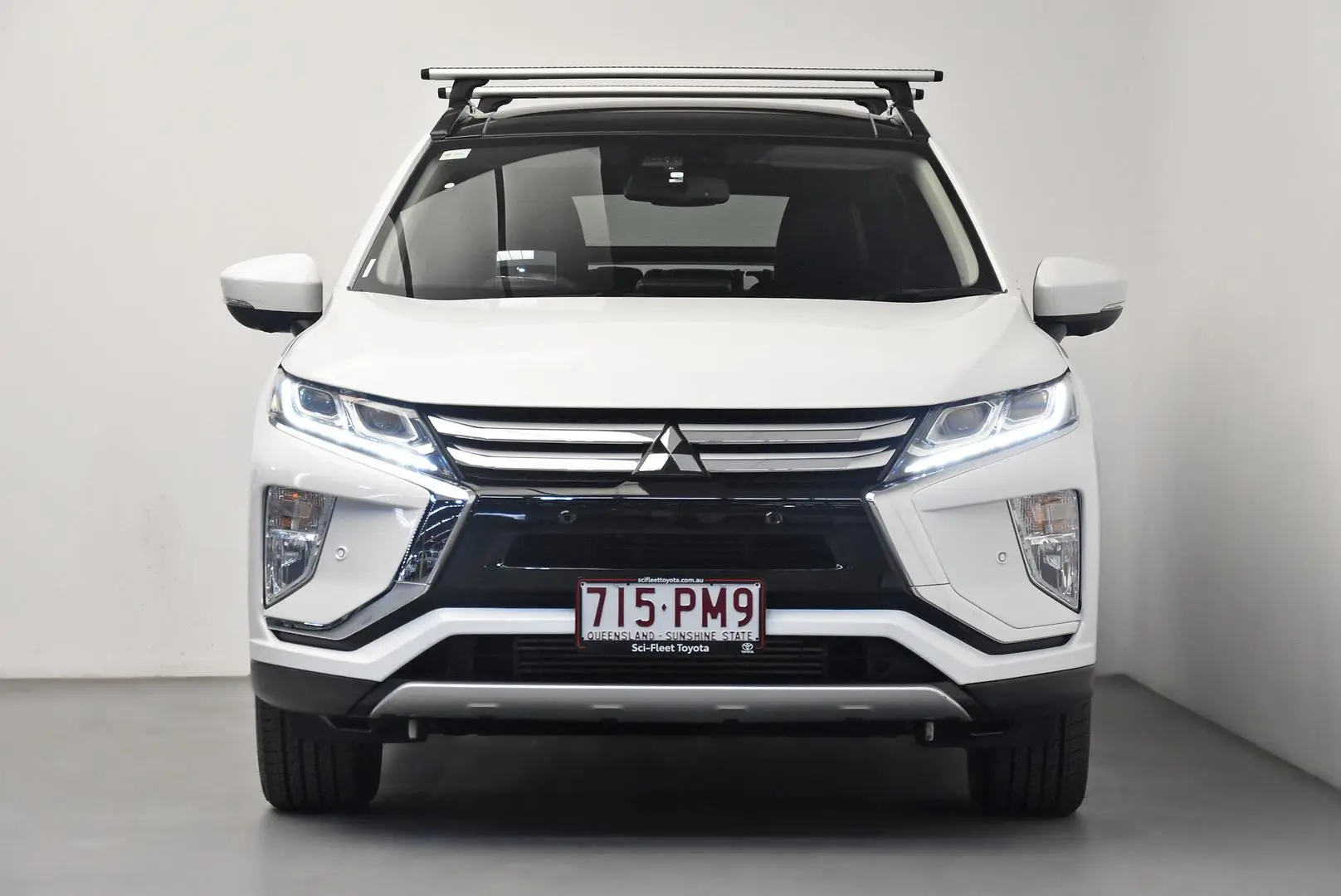 2018 Mitsubishi Eclipse Cross Gallery Image 2