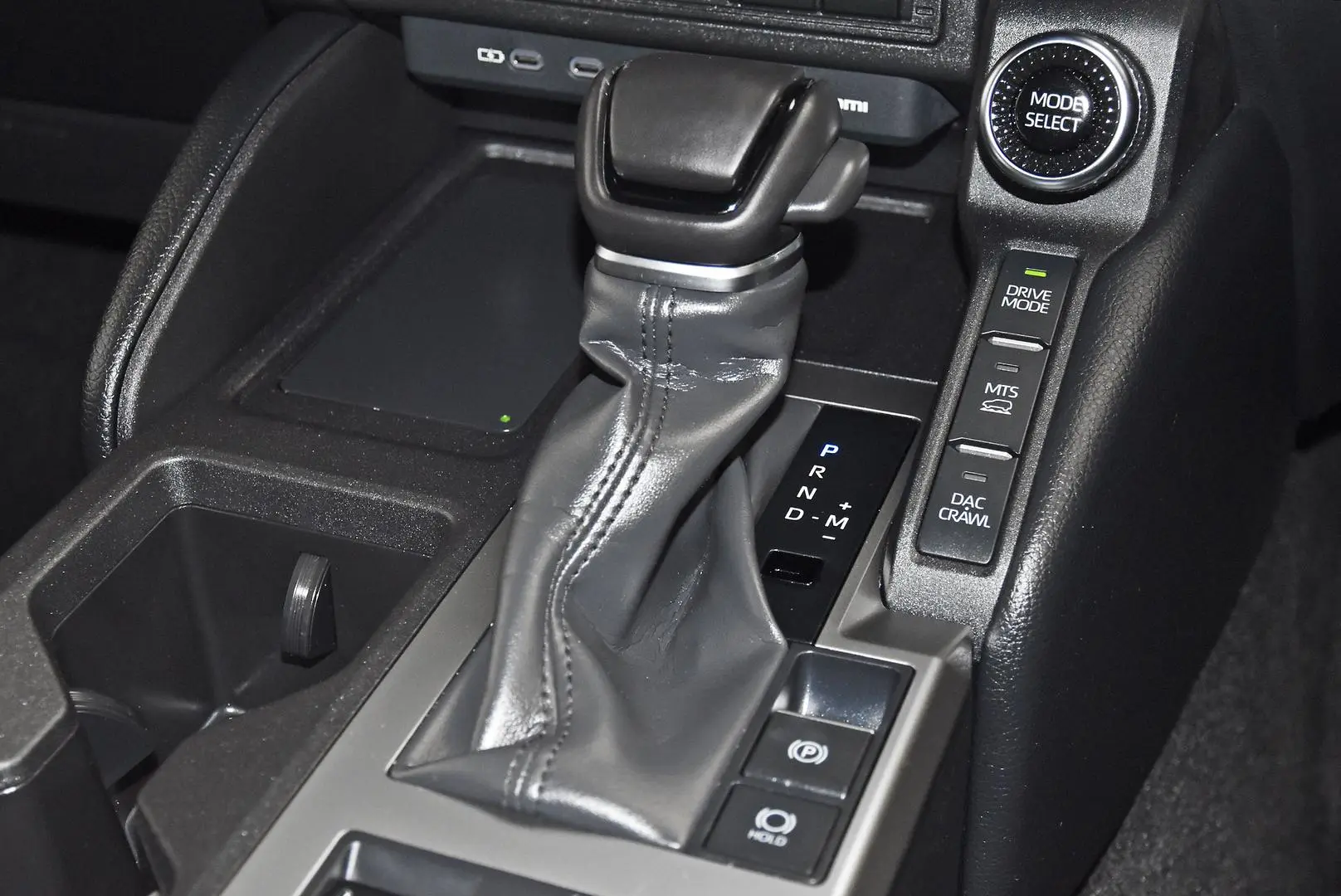 2024 Toyota Landcruiser Prado Gallery Image 12