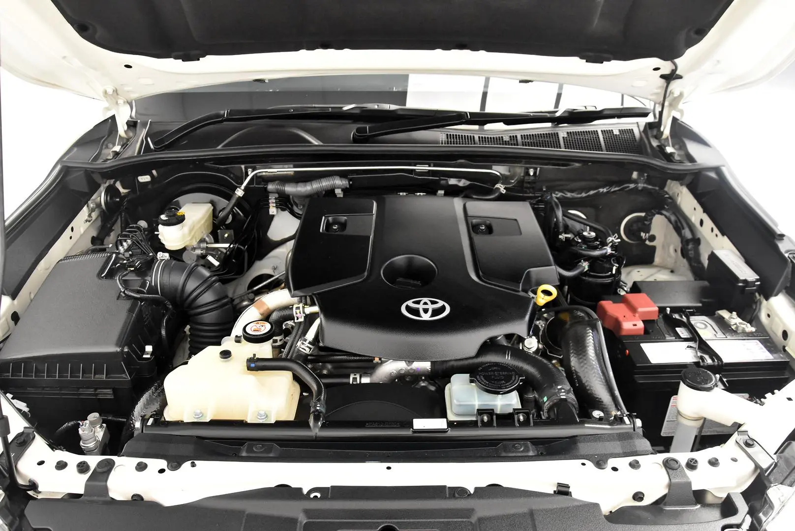 2024 Toyota Hilux Gallery Image 23