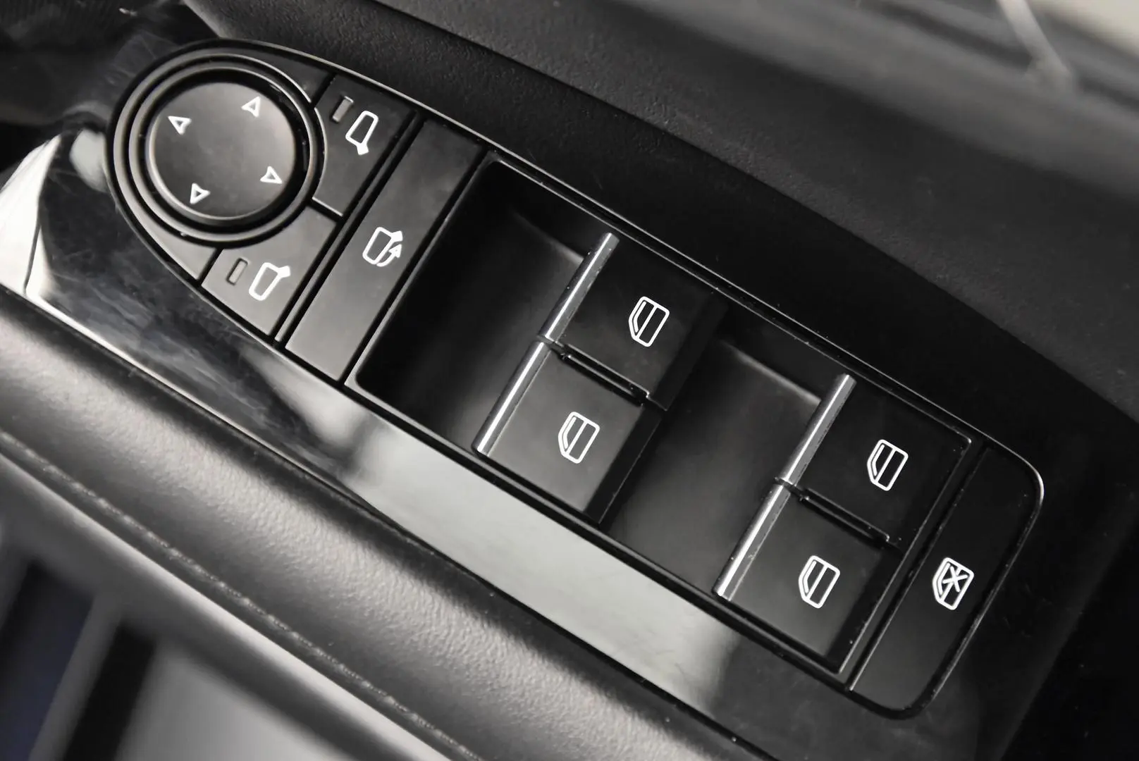 2021 Mazda 3 Gallery Image 9