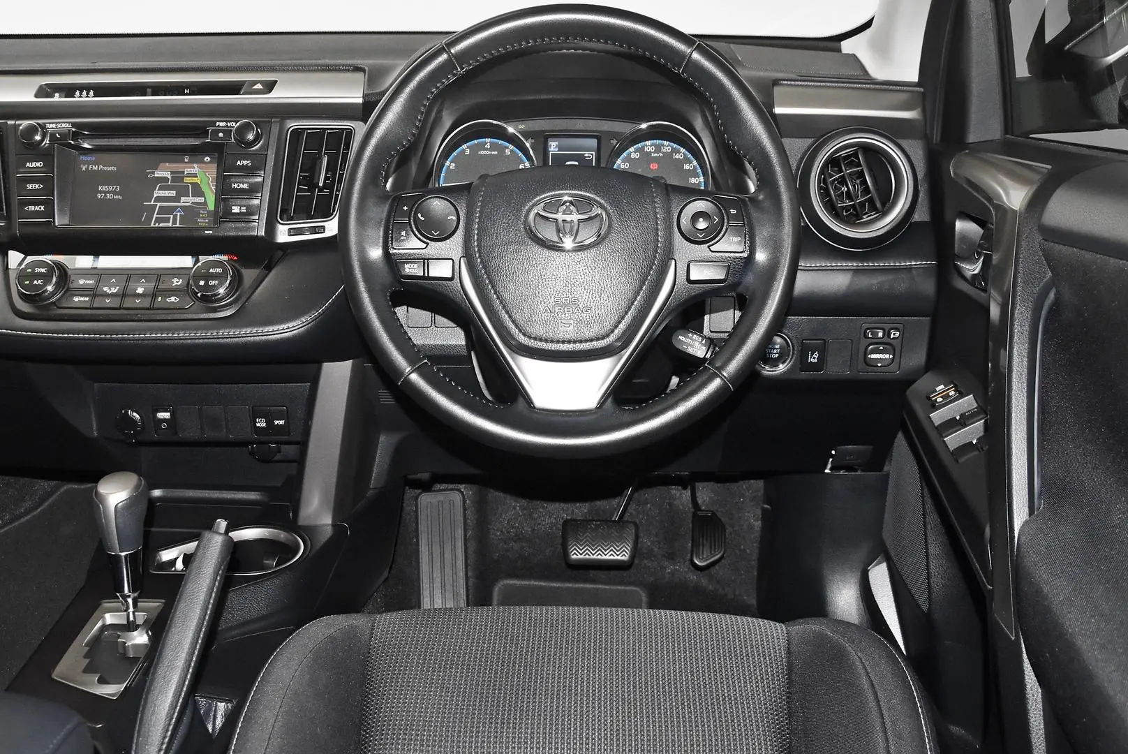 2018 Toyota RAV4 Gallery Image 14