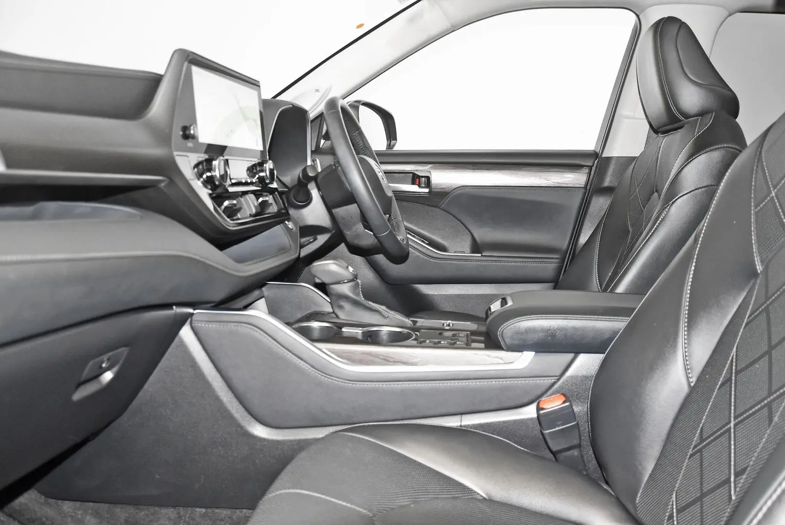 2024 Toyota Kluger Gallery Image 18