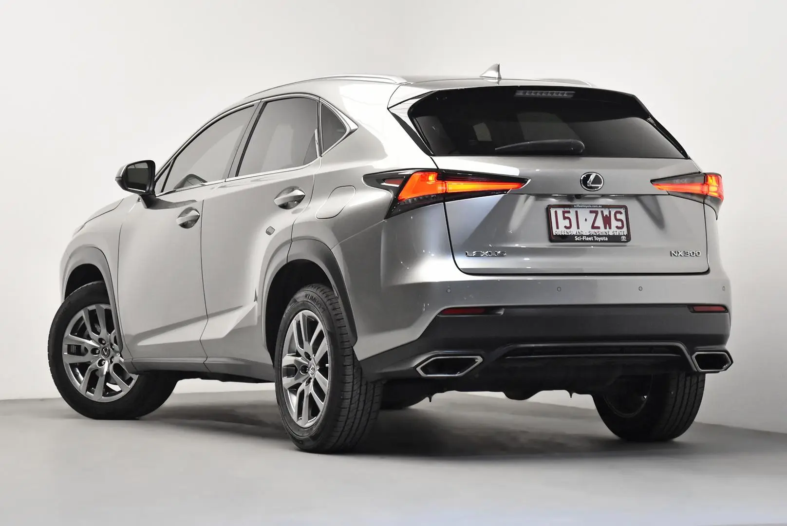 2020 Lexus NX Gallery Image 5