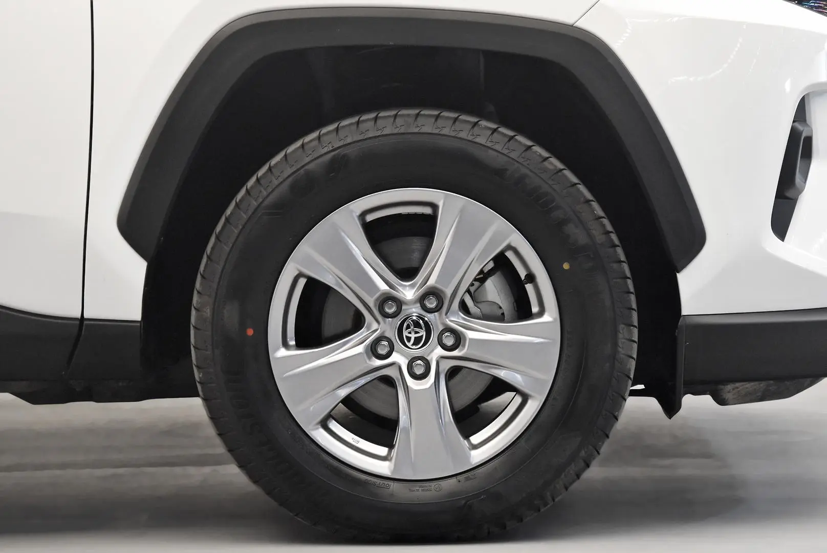 2024 Toyota RAV4 Gallery Image 23