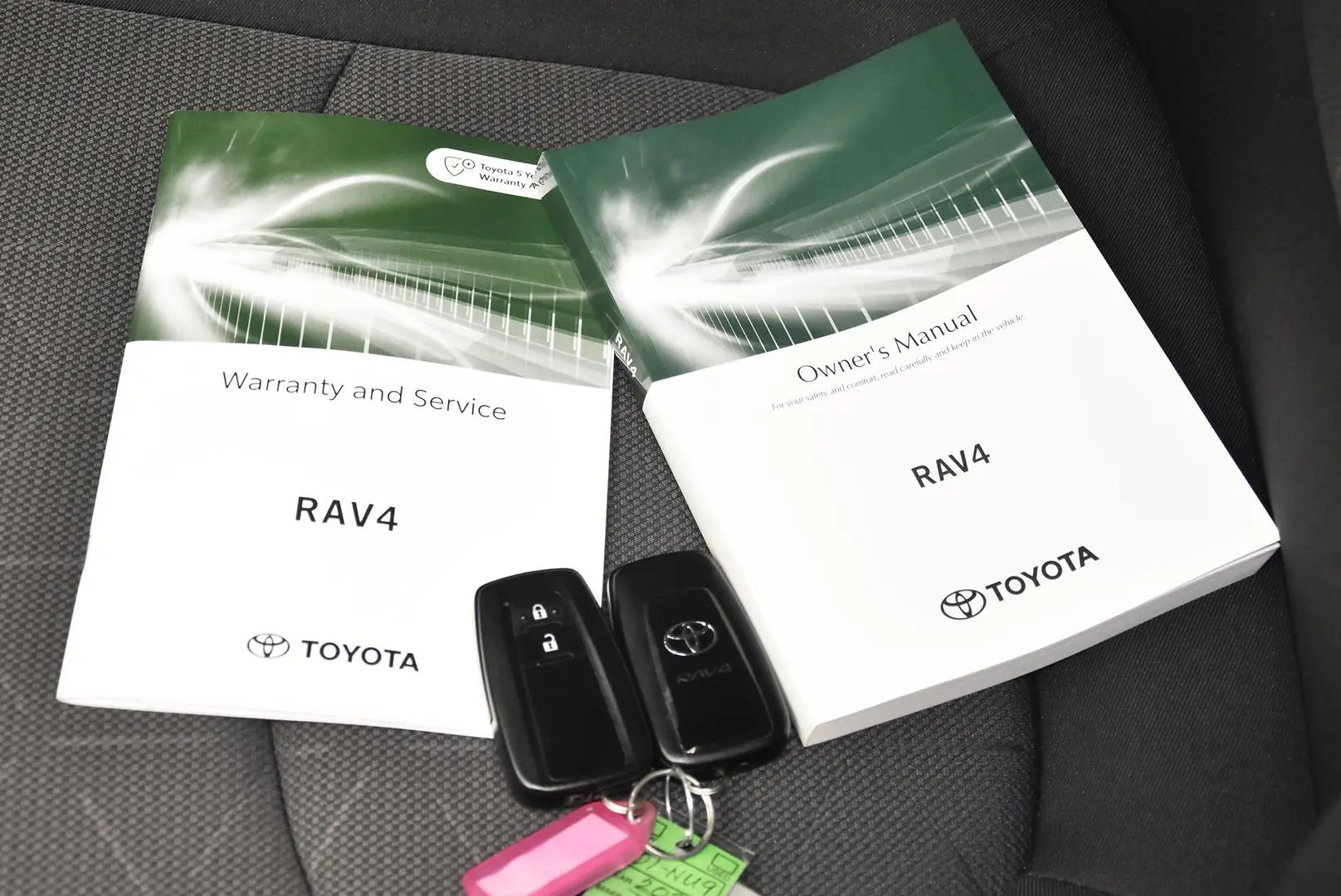 2024 Toyota RAV4 Gallery Image 20