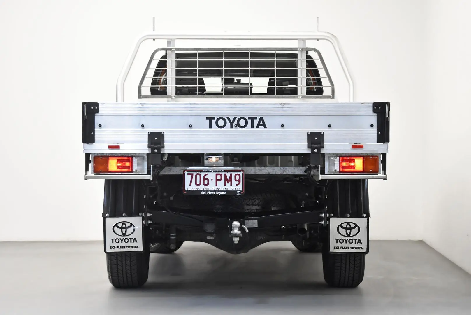 2022 Toyota Hilux Gallery Image 6