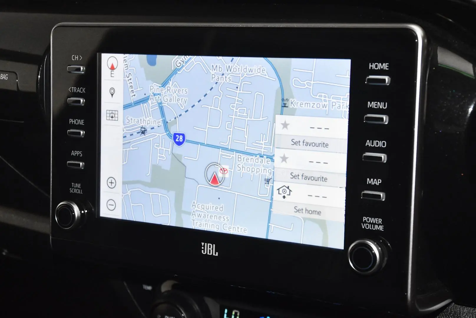 2024 Toyota Hilux Gallery Image 11