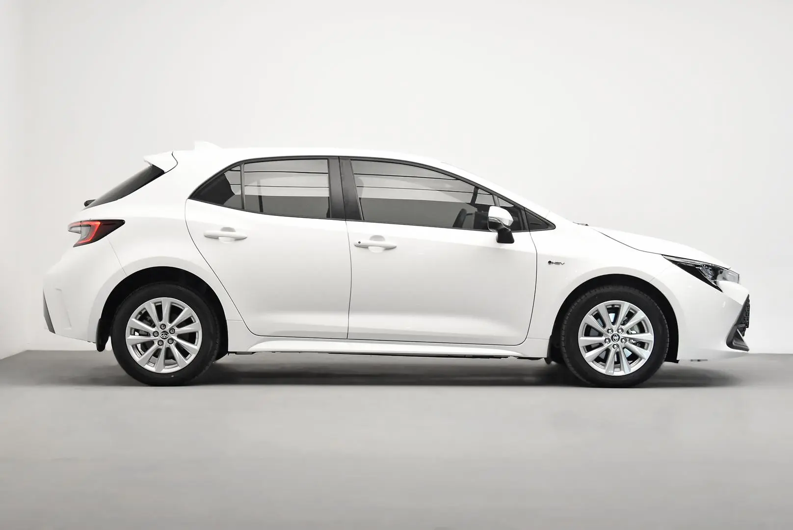 2024 Toyota Corolla Gallery Image 3