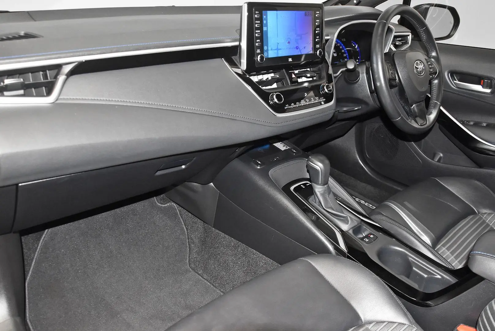 2020 Toyota Corolla Gallery Image 17