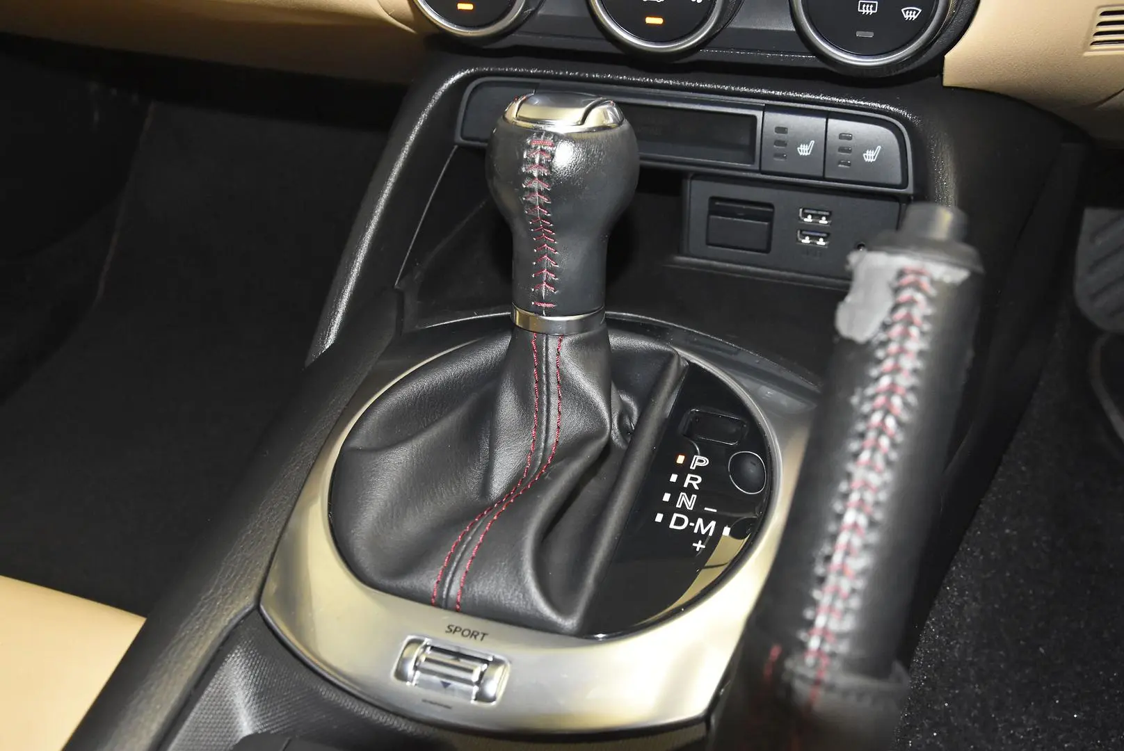 2015 Mazda MX-5 Gallery Image 13