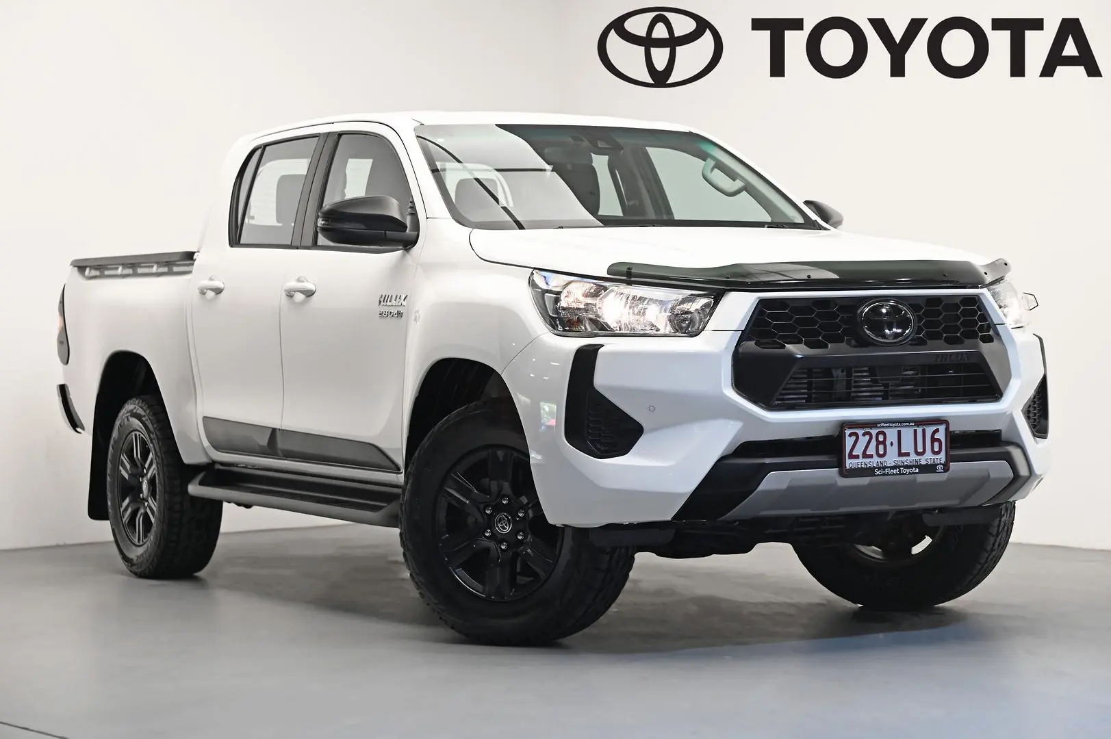 2024 Toyota Hilux Gallery Image 1