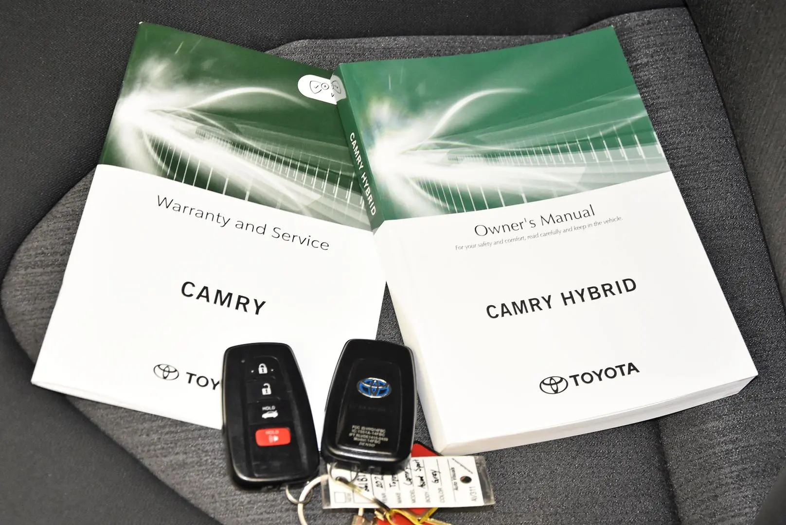 2021 Toyota Camry Gallery Image 19