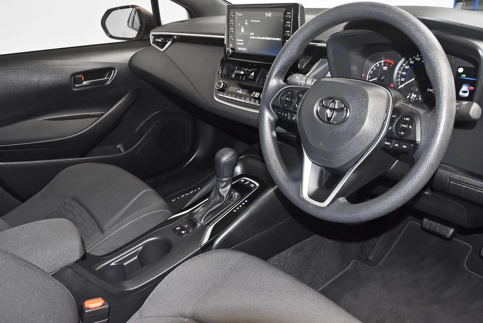 2022 Toyota Corolla Gallery Image 9