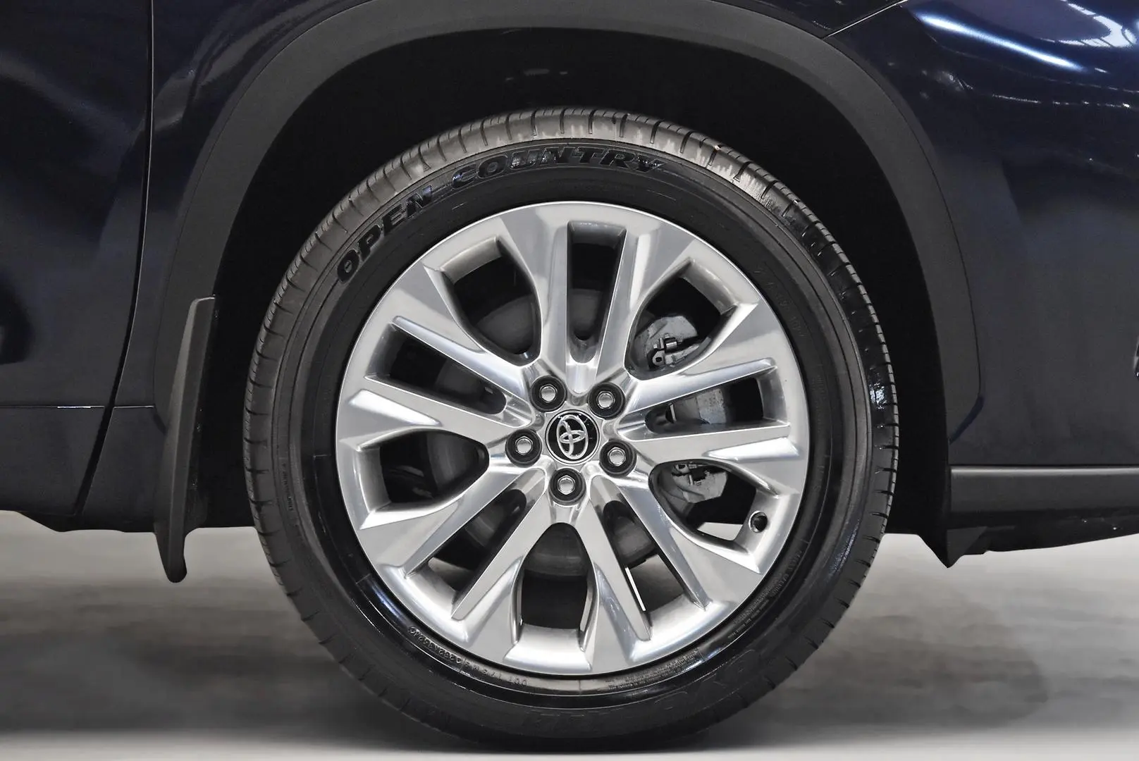 2025 Toyota Kluger Gallery Image 25