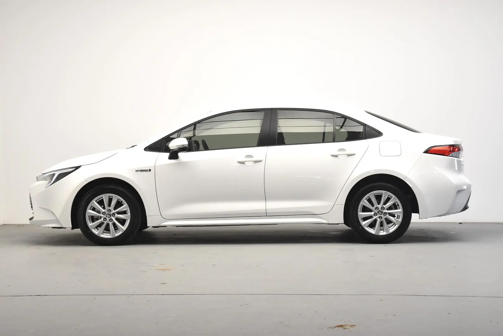 2024 Toyota Corolla Gallery Image 3