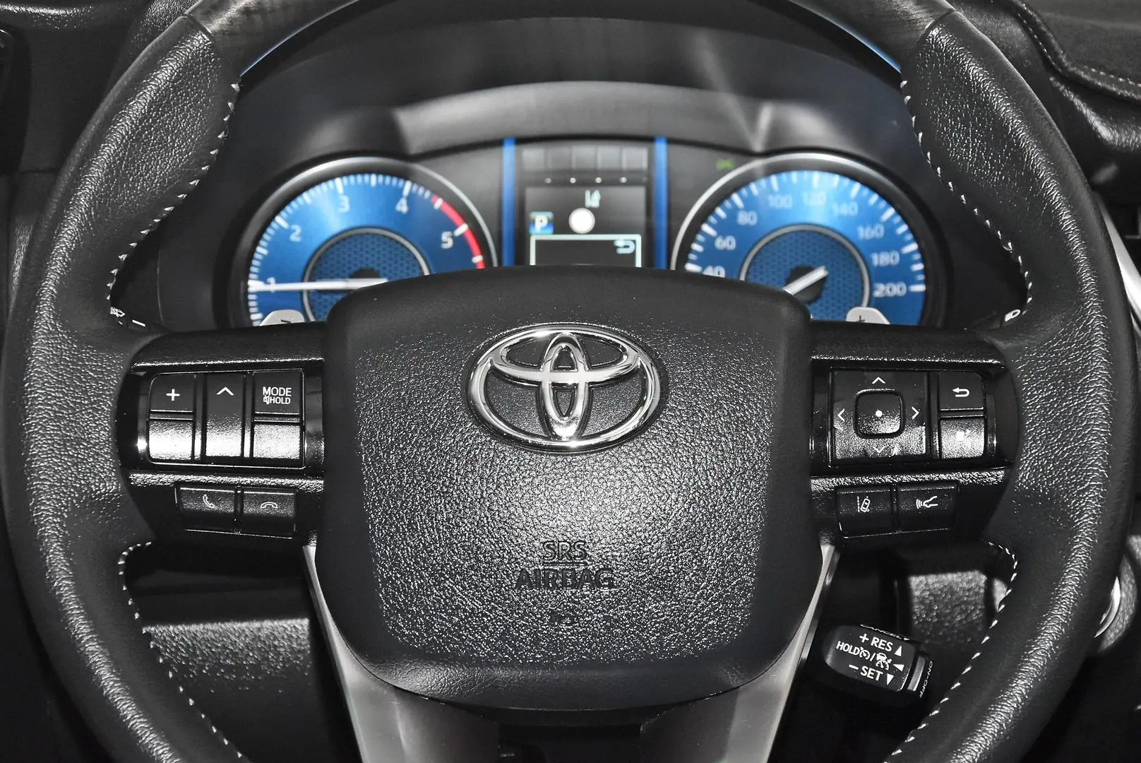 2021 Toyota Fortuner Gallery Image 15