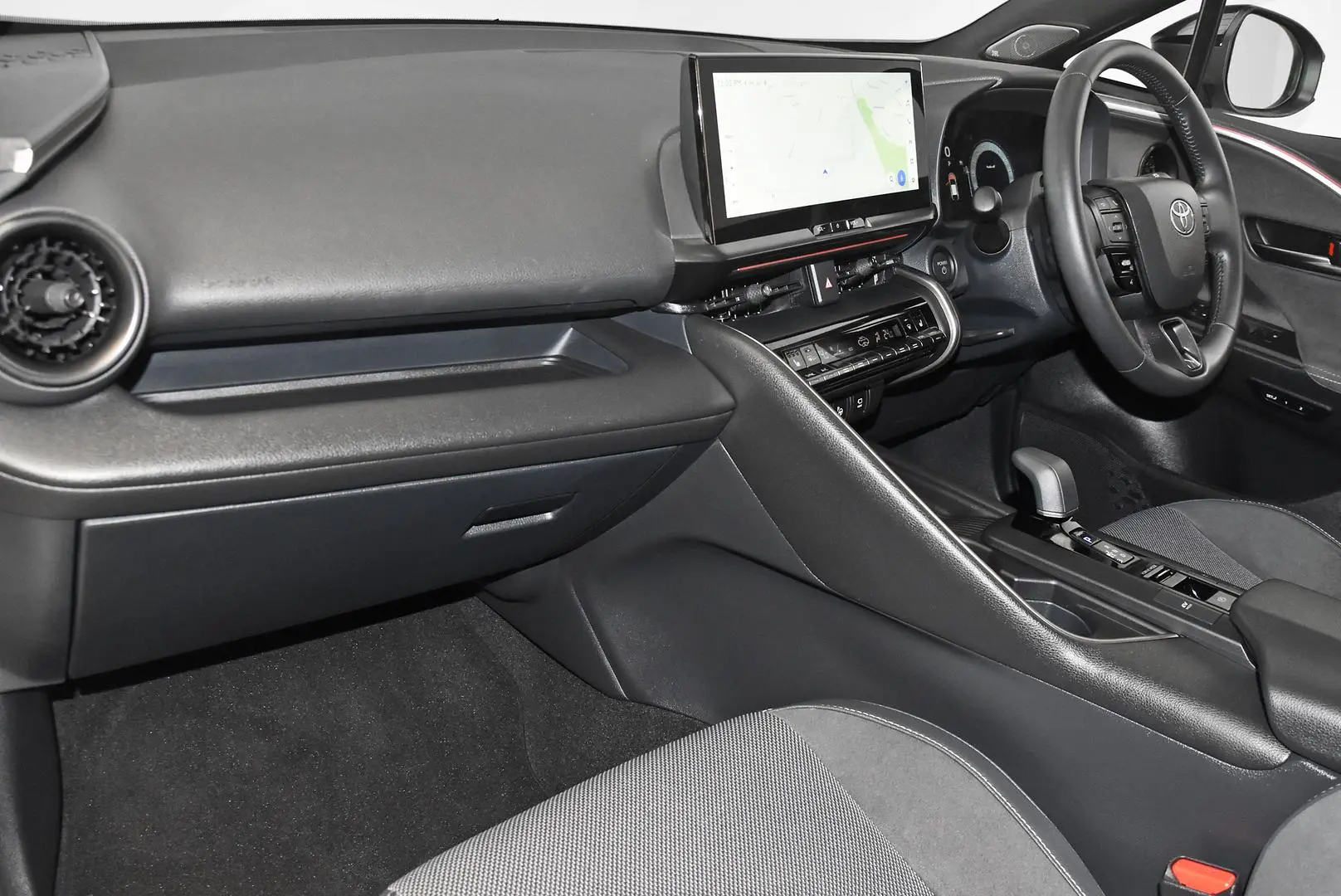 2025 Toyota C-HR Gallery Image 17