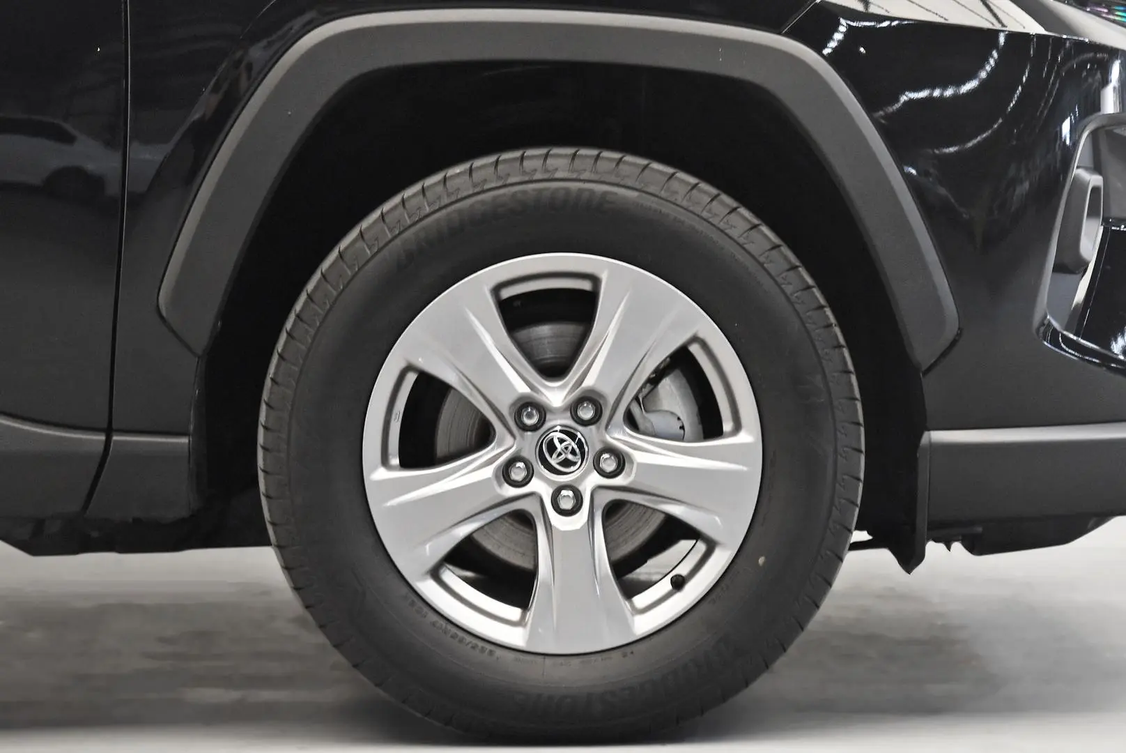 2024 Toyota RAV4 Gallery Image 23