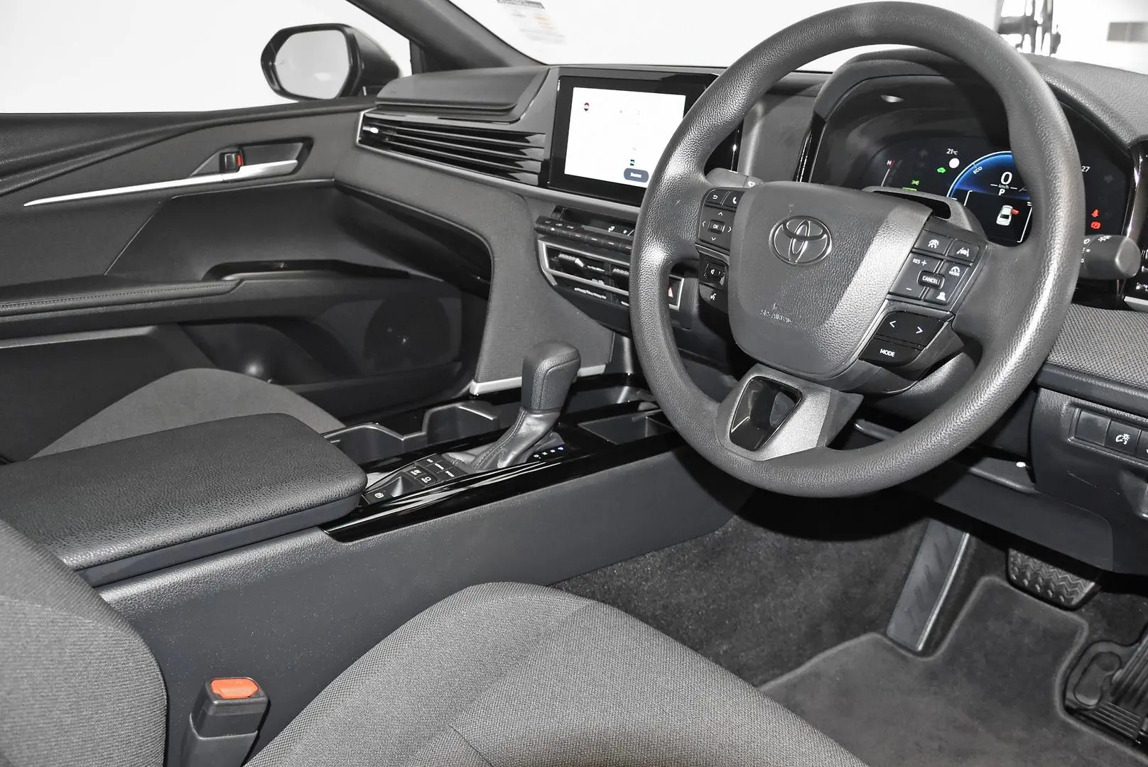 2024 Toyota Camry Gallery Image 8