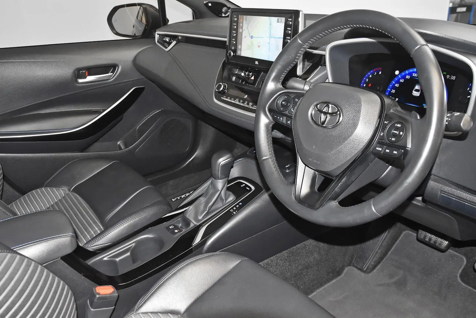 2020 Toyota Corolla Gallery Image 9
