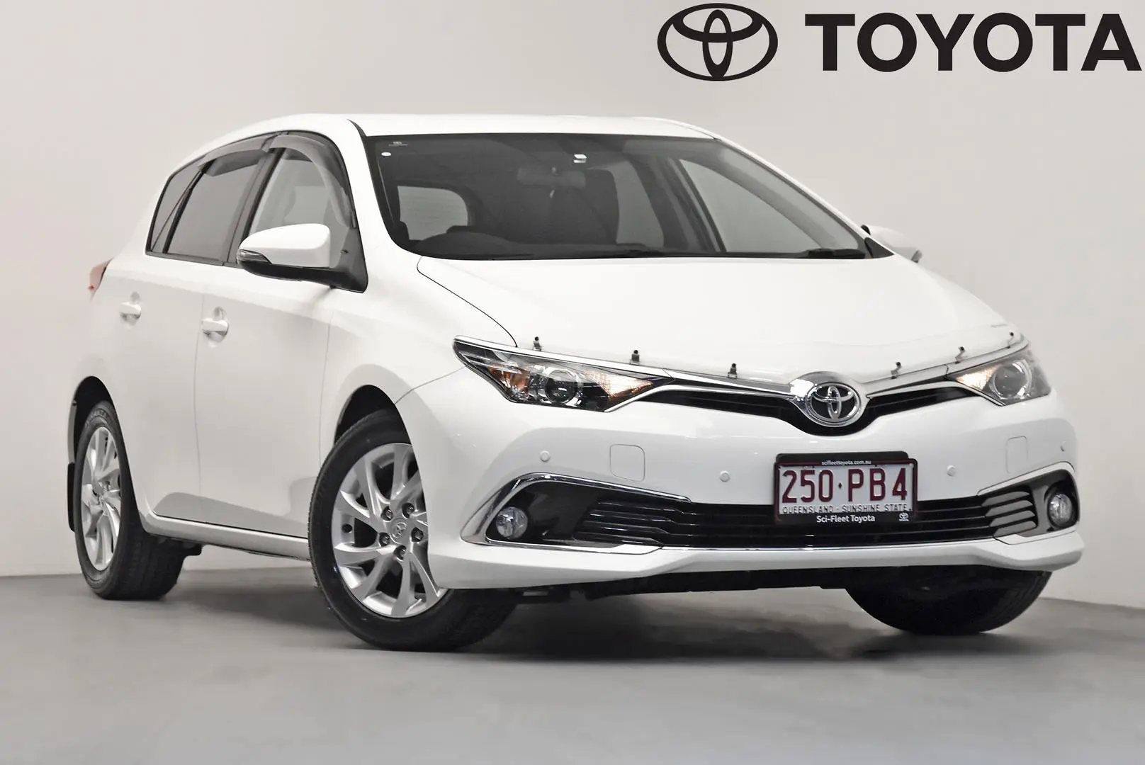 2018 Toyota Corolla Gallery Image 1