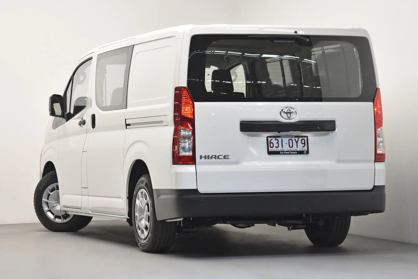 2025 Toyota Hiace Gallery Image 5