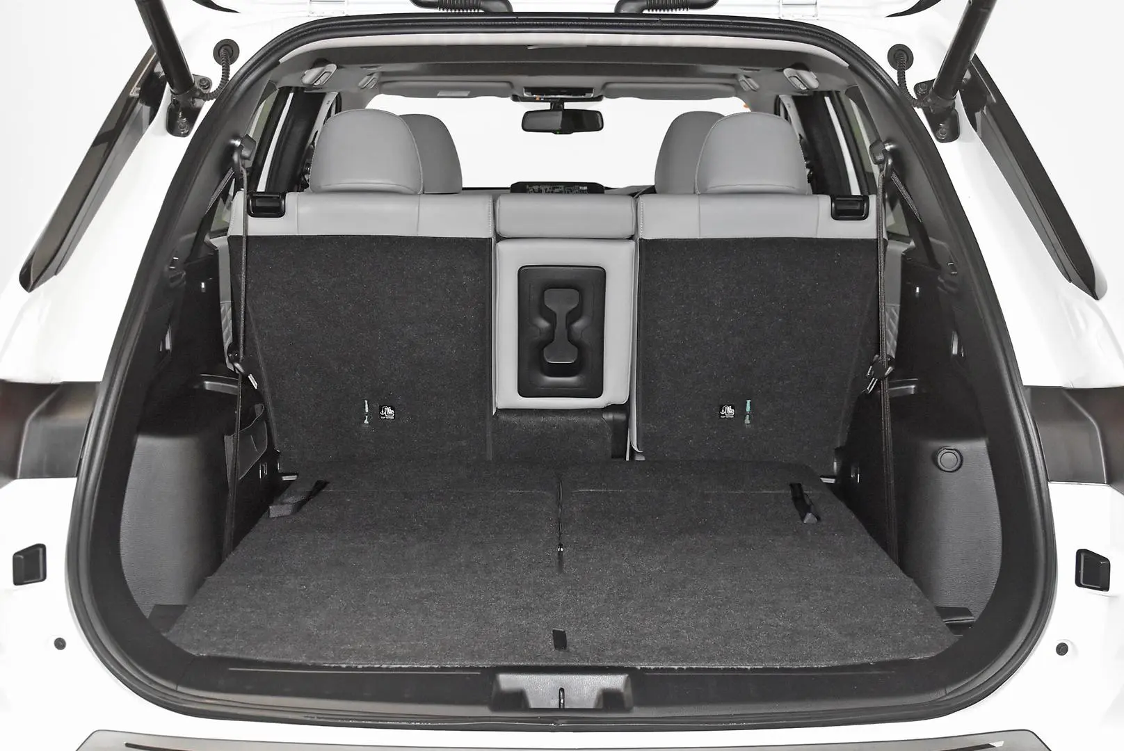 2022 Mitsubishi Outlander Gallery Image 24