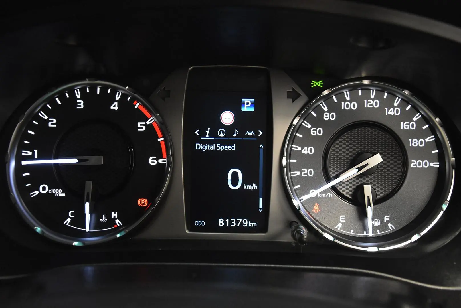 2023 Toyota Hilux Gallery Image 10